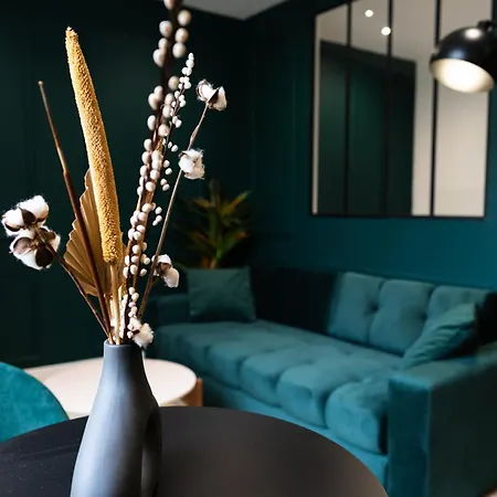 Apartment Elegant Au Coeur De - A Pied ! *